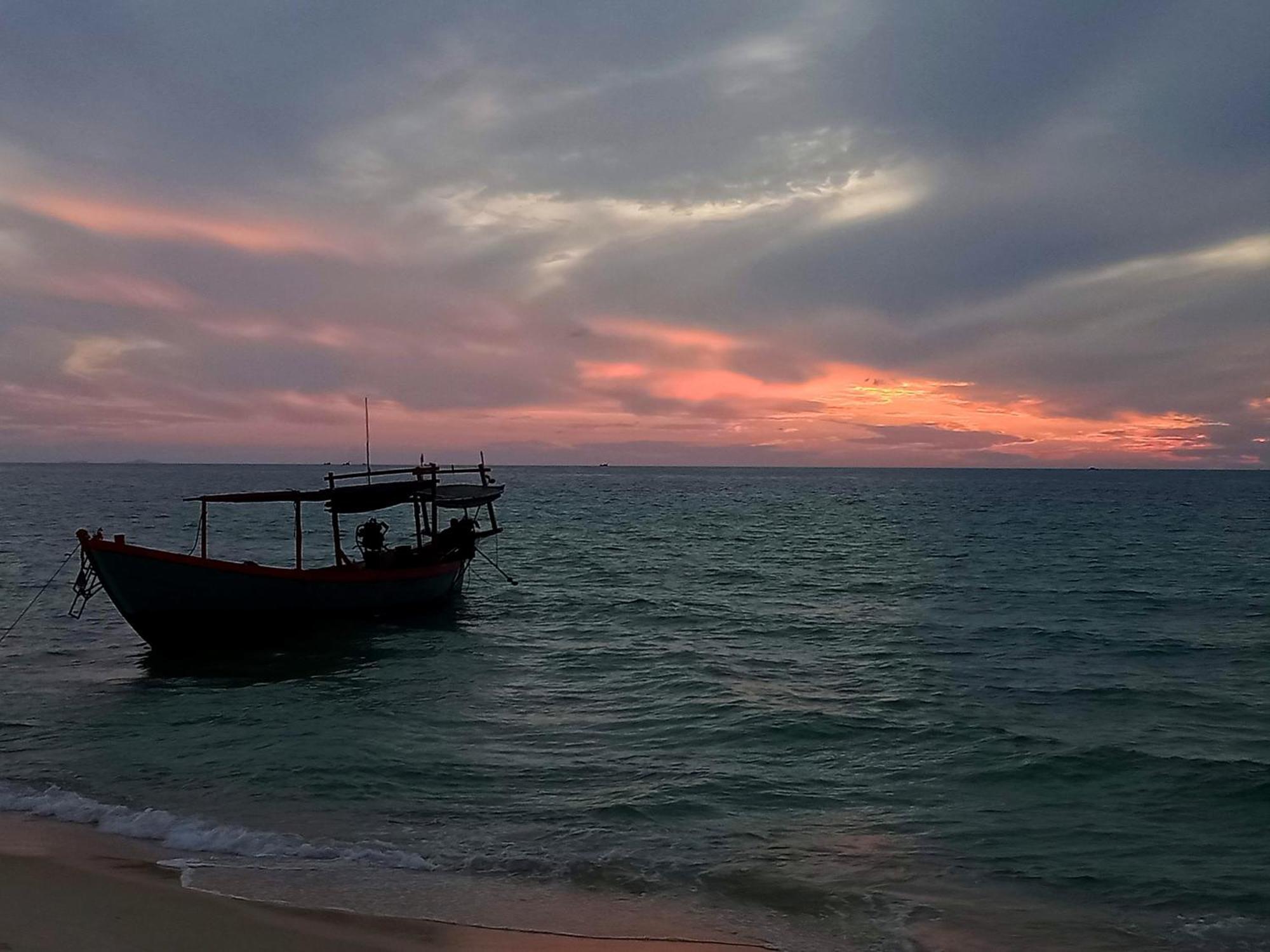 Baloo Guesthouse Koh Rong Sanloem Exterior photo